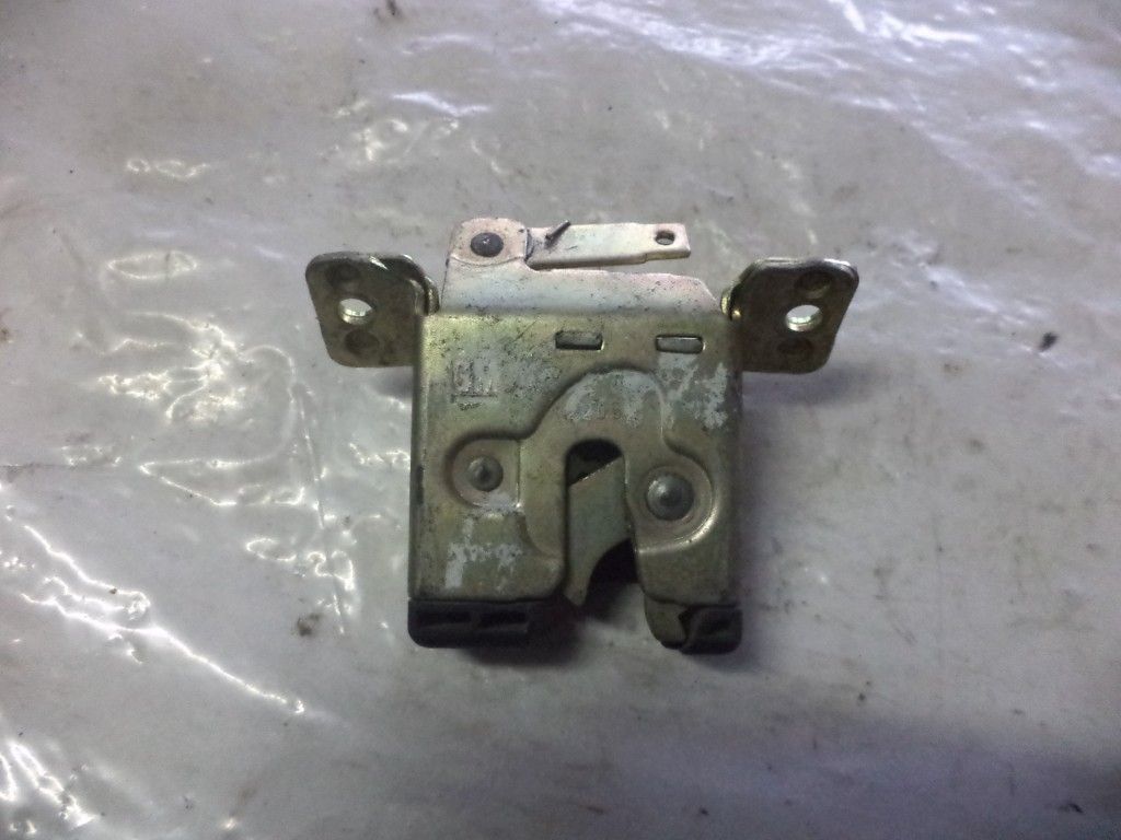 Broasca portbagaj OPEL VECTRA - 90197158