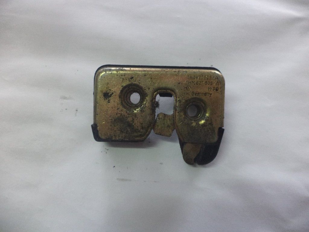 Broasca portbagaj VOLKSWAGEN GOLF 3 - 1H6827505A