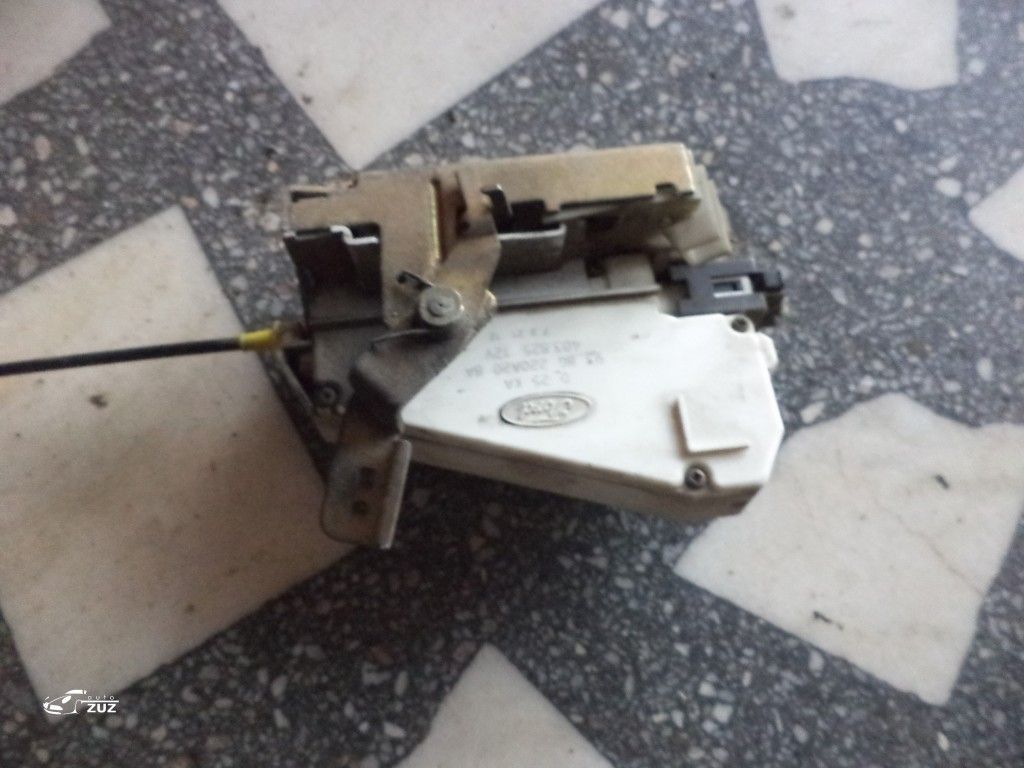 Broasca usa FORD ESCORT -  93BG220A20BA