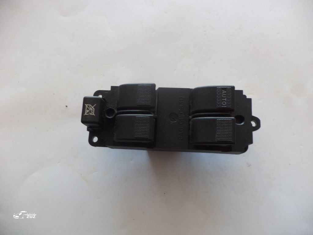 Butoane geam MAZDA 2 - DD1066350