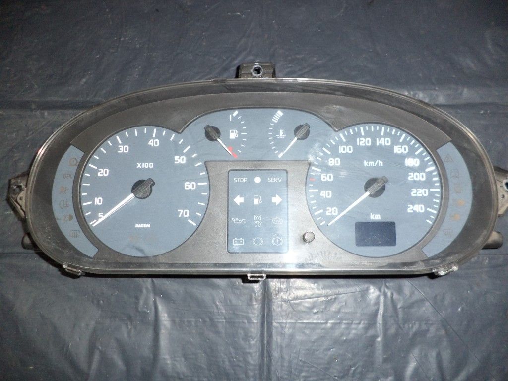 CEAS BORD MEGANE - 8200071820