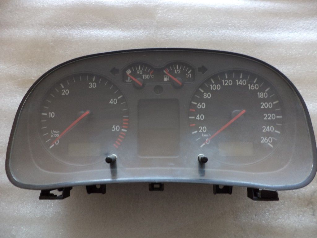 CEAS BORD VW GOLF 4 - 1J0920826C