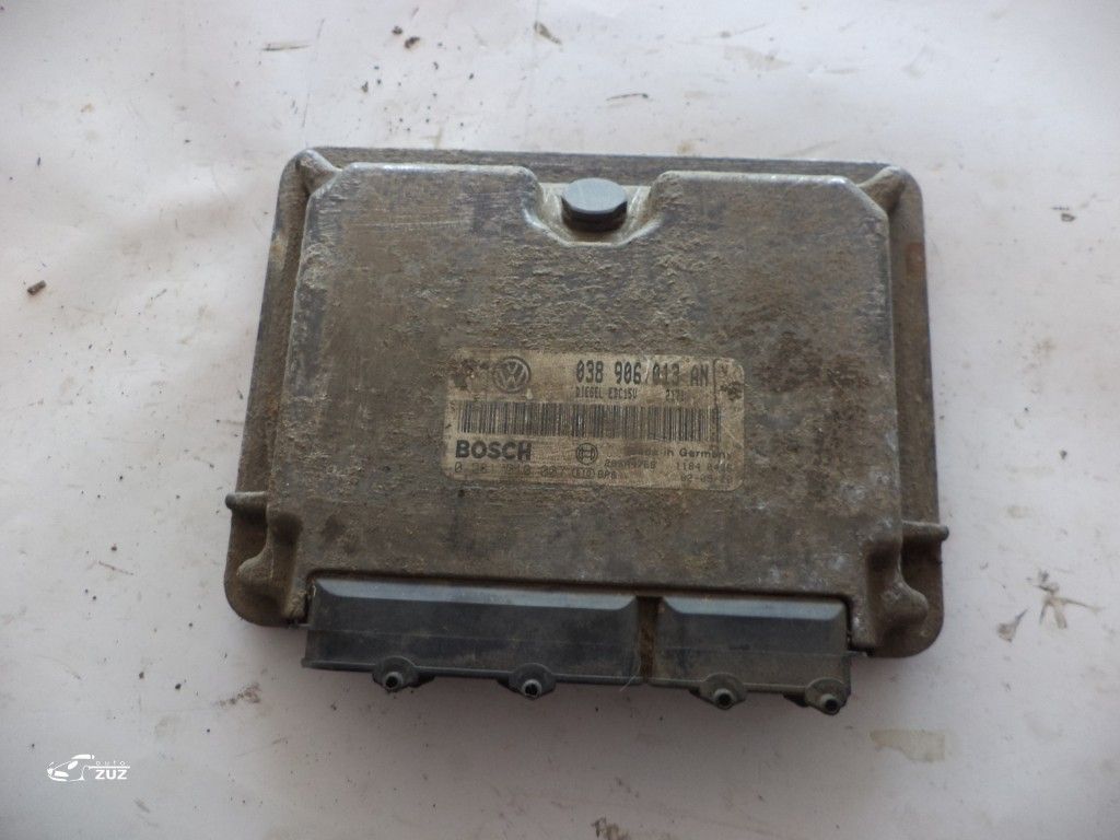 Calculator motor ECU VOLKSWAGEN CADDY - 038906013AN