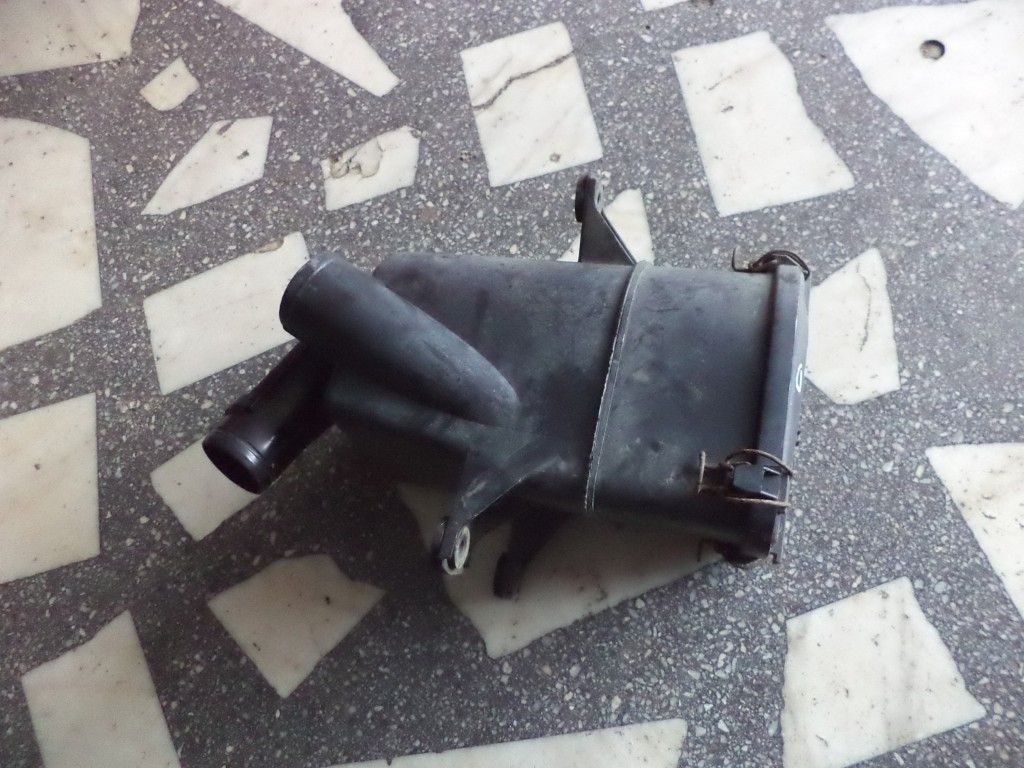 Carcasa filtru aer VOLKSWAGEN POLO - 6H0129607