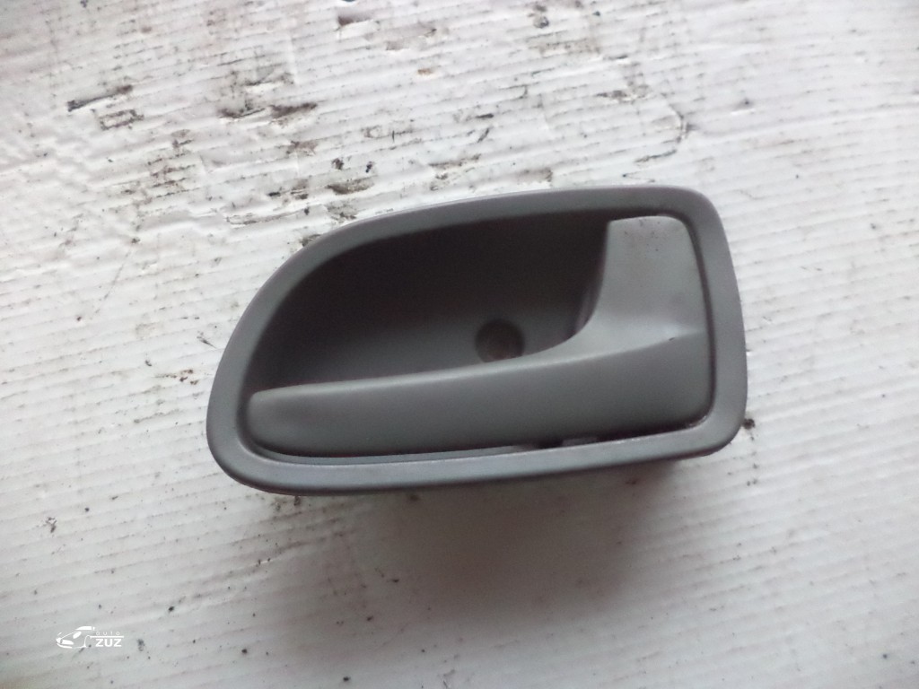 Clanta usa KIA RIO - 82620-FD000