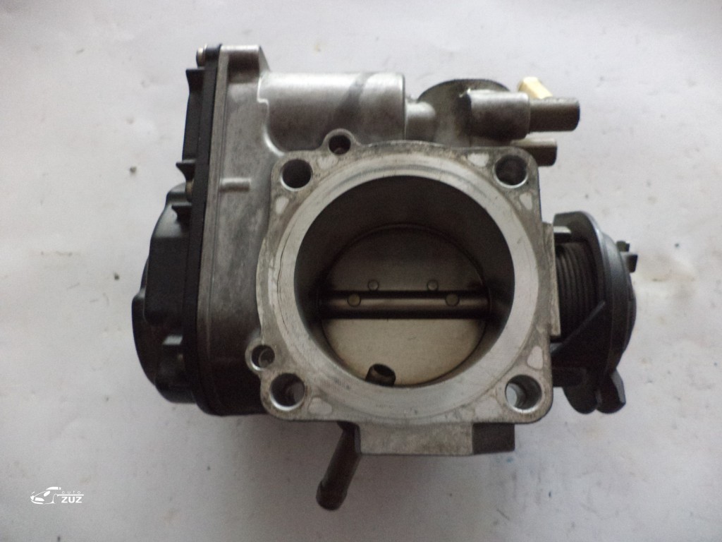 Clapeta acceleratie VOLKSWAGEN GOLF -  06A133064M