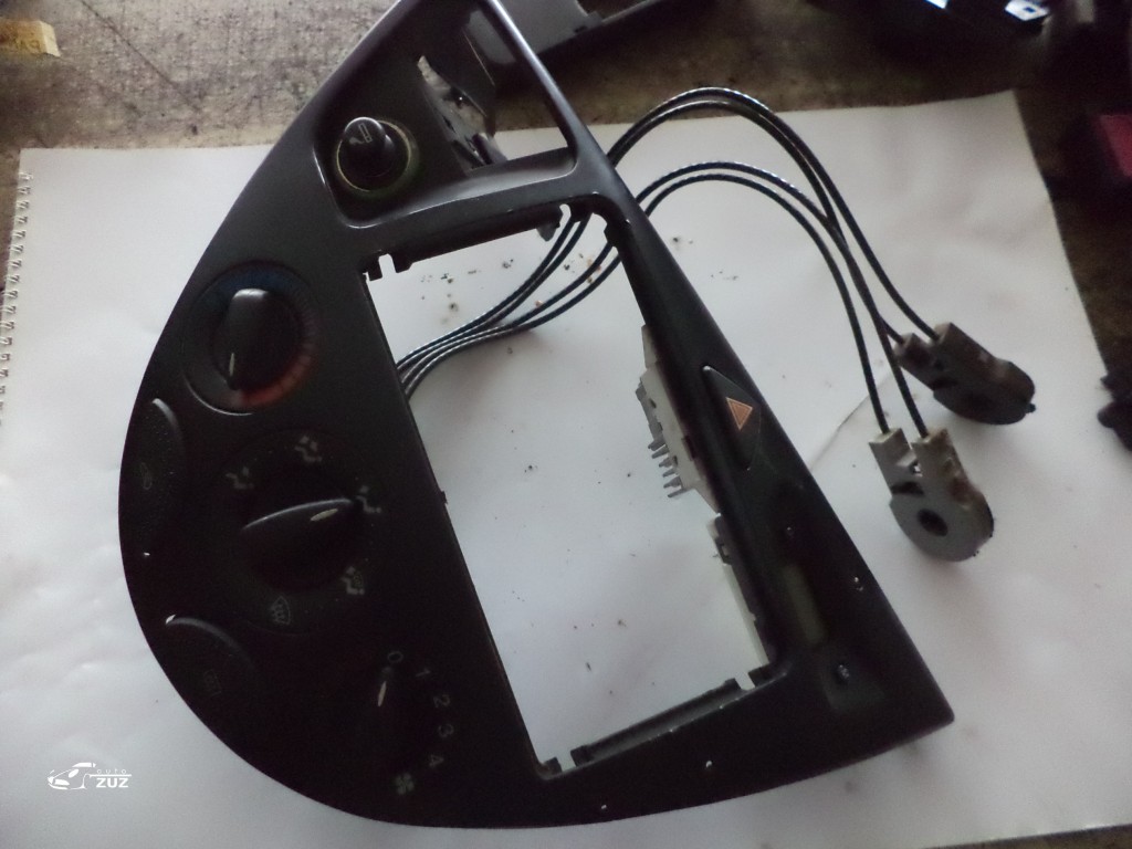 Comanda clima FORD FOCUS - 98AB-18C419-AF