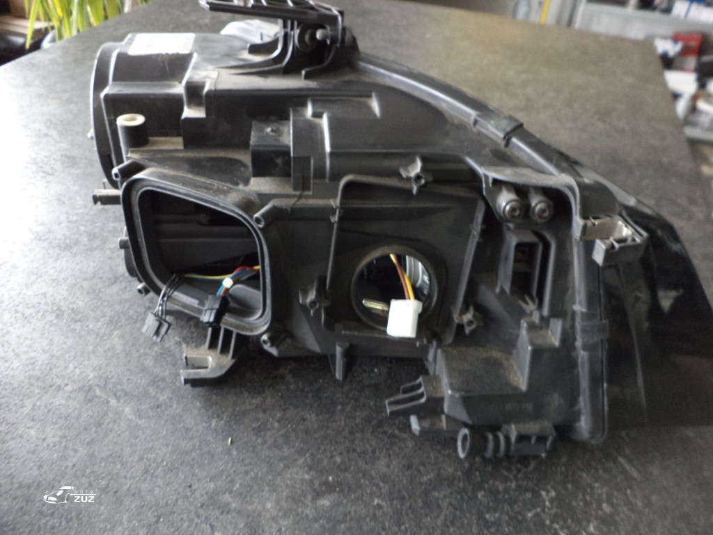Far AUDI A4 B8  - 8K0941003C