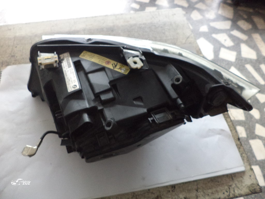 Far BMW E90  - 63.11-69427389