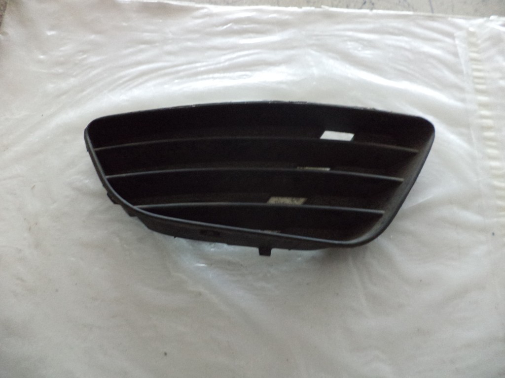 Grila bara FORD FIESTA - FD99157CARN