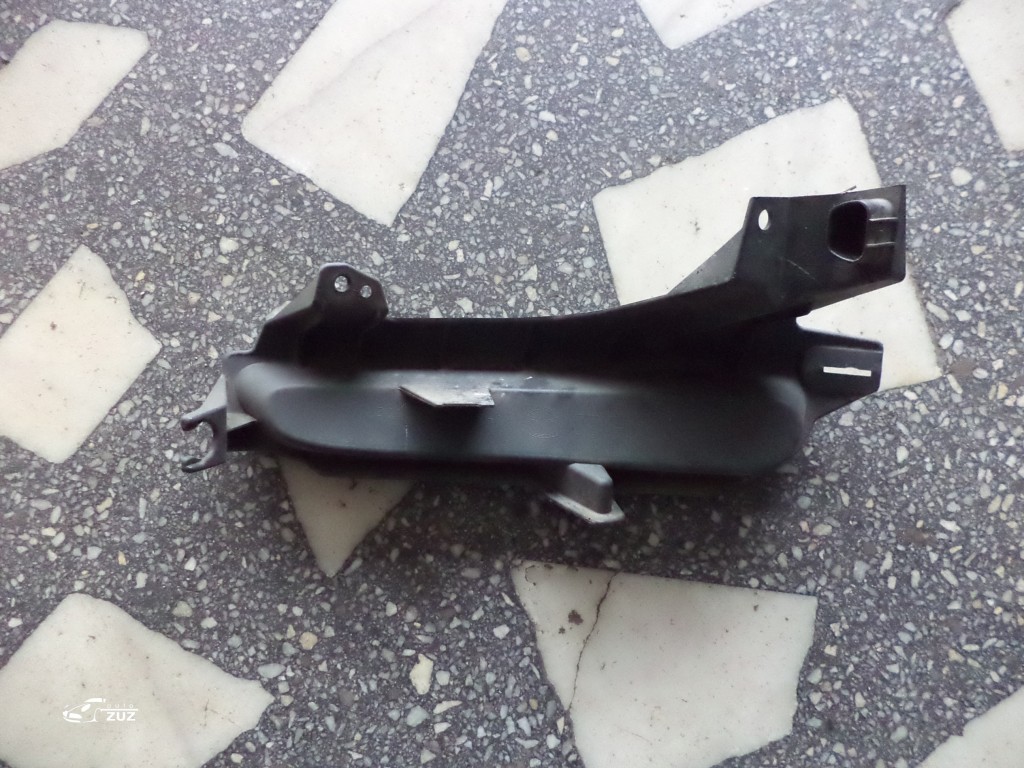 Grila bara fata MAZDA 3 -  BCW8-50101