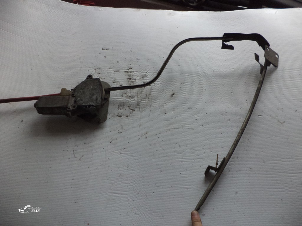 Macara geam VOLKSWAGEN GOLF 1 - 0130821069