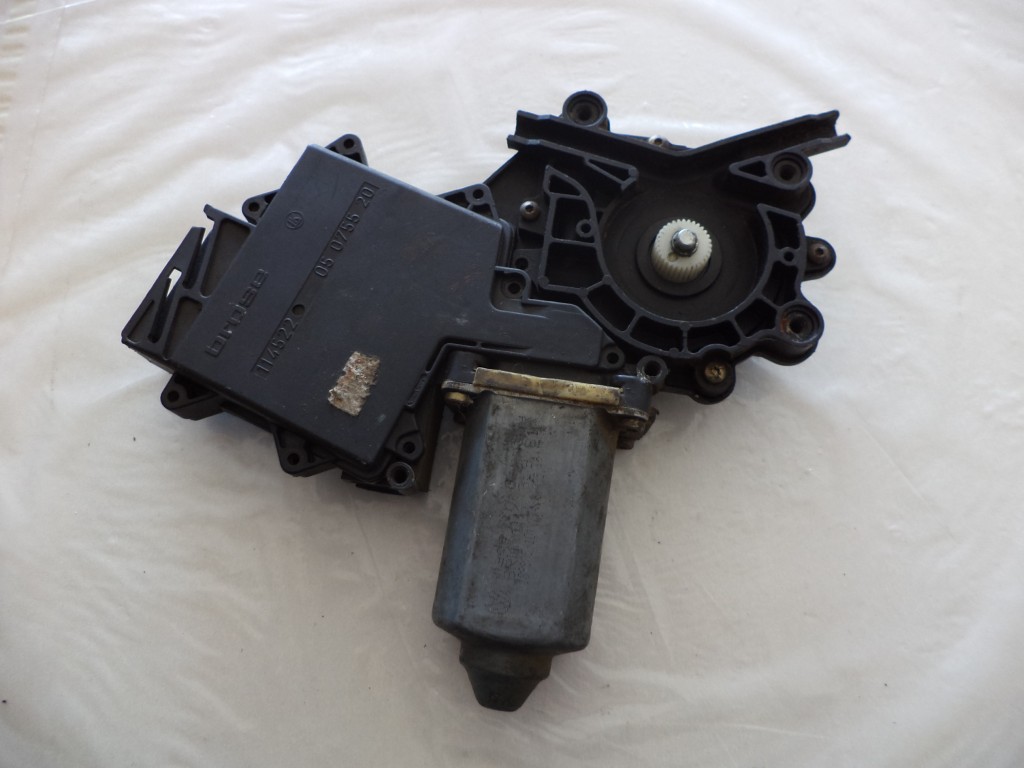 Modul confort geam electric VOLKSWAGEN - 05075520