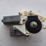 Motor macara PEUGEOT 607 - 105264-103