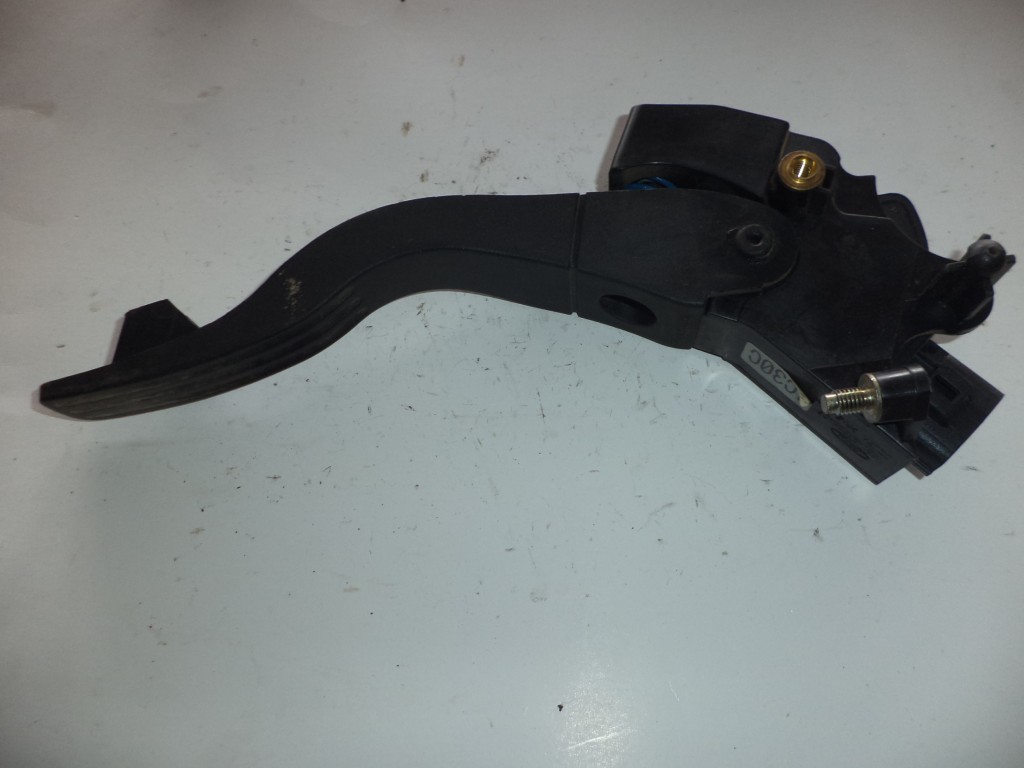 Pedala acceleratie FORD - YS61-9F836-CF