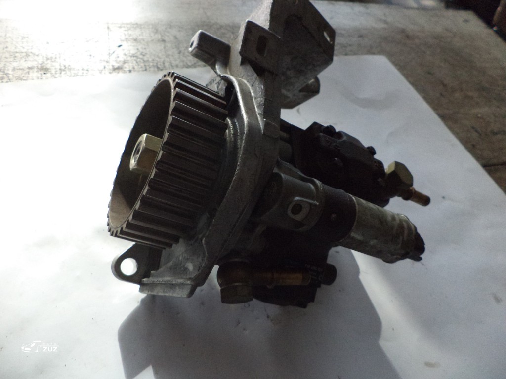 Pompa injectie FORD FIESTA 1.4 TDCI - 9651590880