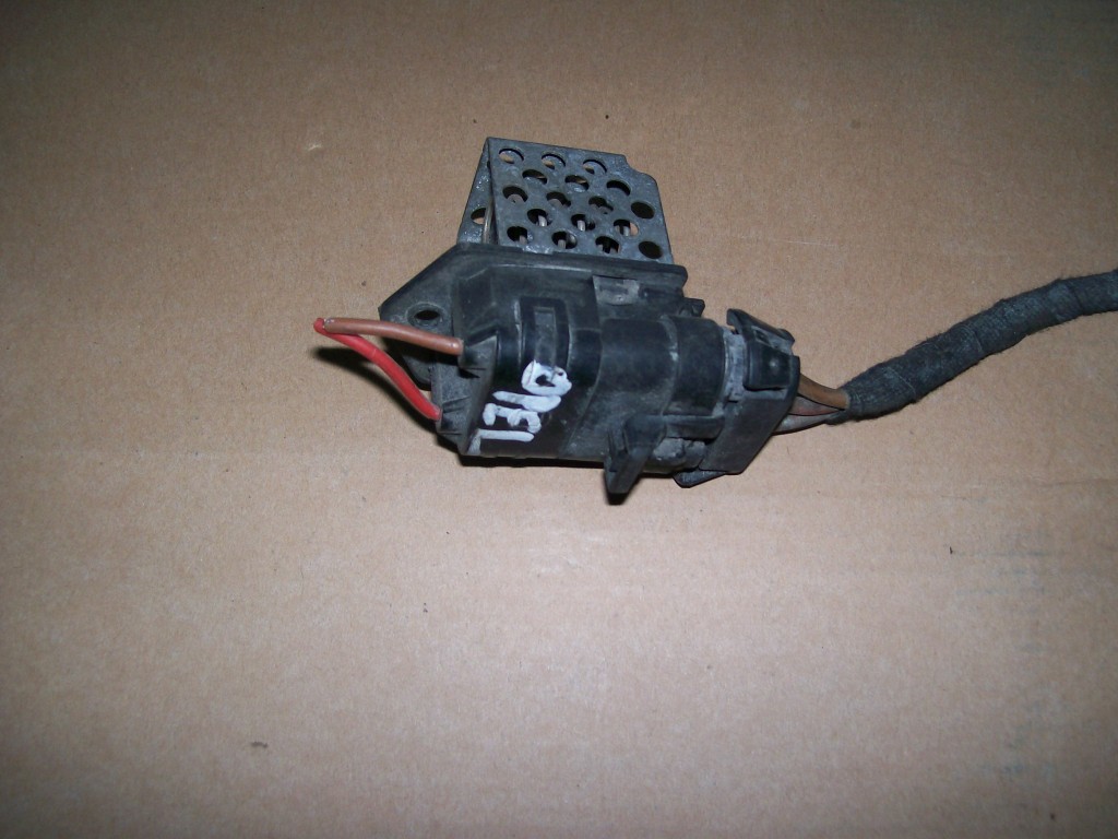 REG TREPTE OPEL 134503068