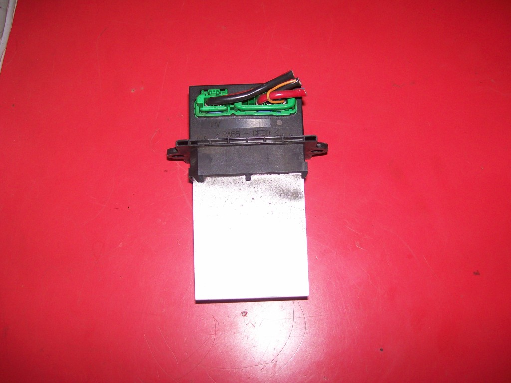 REG TREPTE RENAULT F657165W