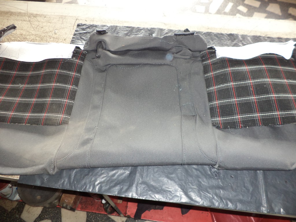 Tapiterie scaune VOLKSWAGEN GOLF - 1K3881806b