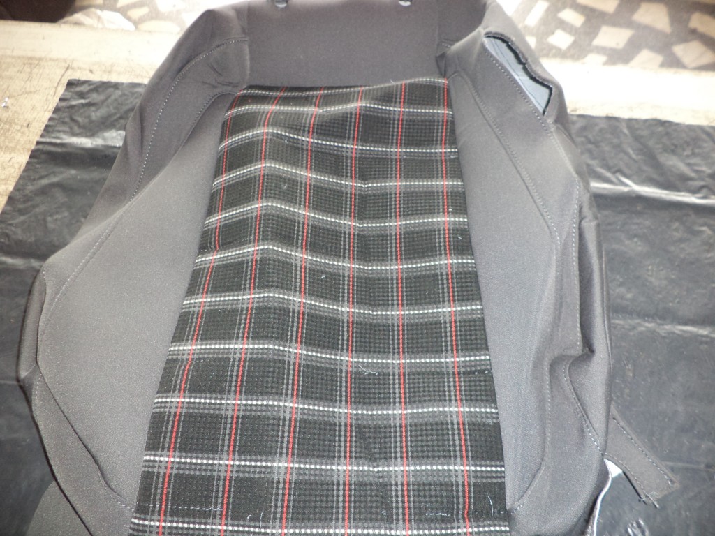 Tapiterie scaune VOLKSWAGEN GOLF - 1K3881806c