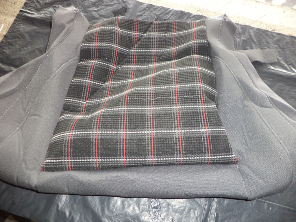 Tapiterie scaune VOLKSWAGEN GOLF - 1K3881806e