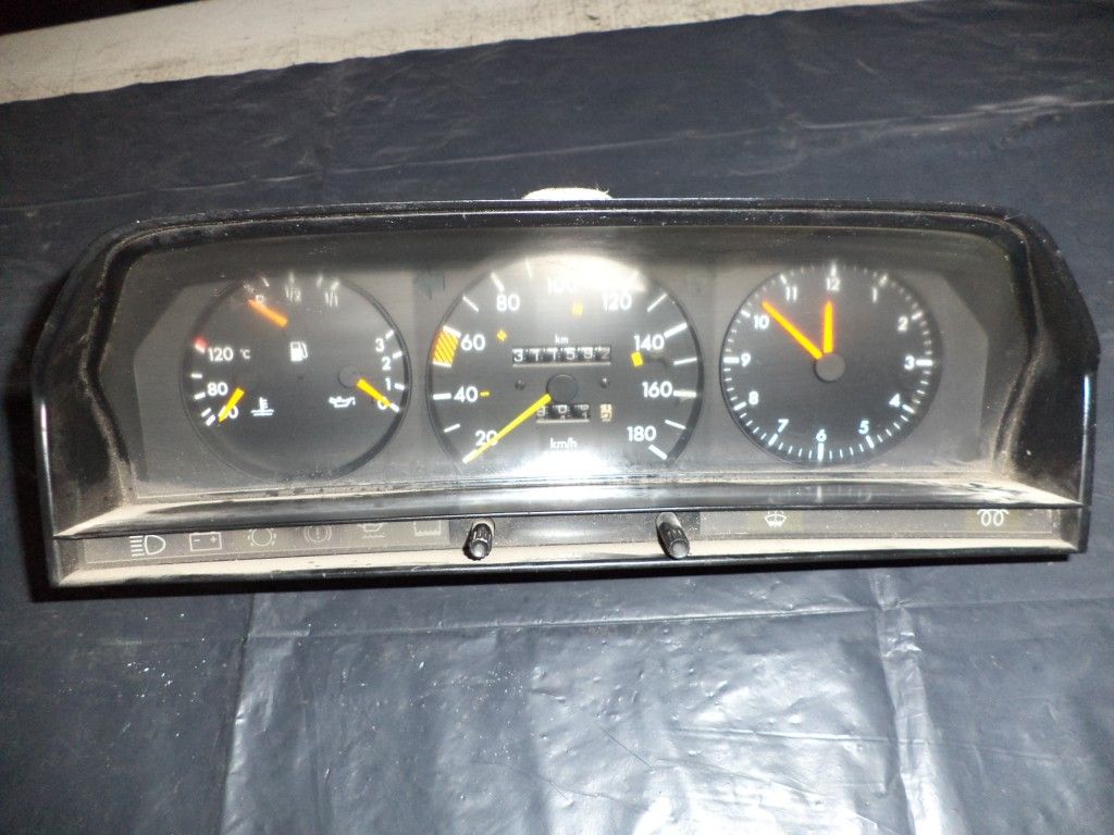 ceas bord 190E - 2015406211